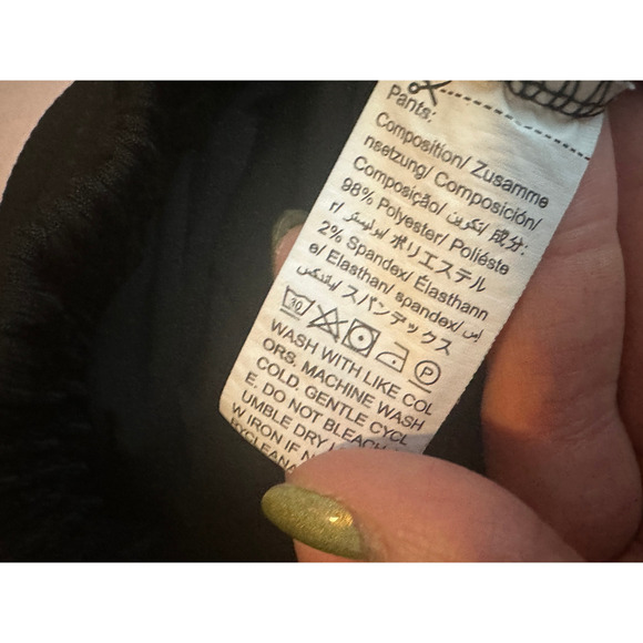 Shein Women's Medium Black High Waist Elastic Waist Plain Solid Shorts - Picture 9 of 10